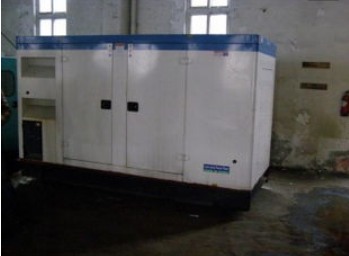 石家庄二手康明斯150kw大型柴油发电机组